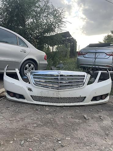 полик 5 д: Mercedes-Benz, Б/у, Оригинал — 1