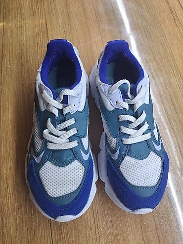lacoste canta: Rəng - Ağ Krossovkalar, Lacoste, Ölçü: 30, Uniseks — 3