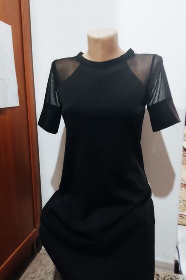 черное платье размер 38: Вечернее платье, Классическое, Средняя модель, Без рукавов, S (EU 36), M (EU 38)