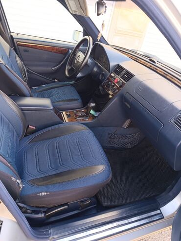 Mercedes-Benz: Mercedes-Benz C-Class: 2 l | 1999 il Sedan — 13