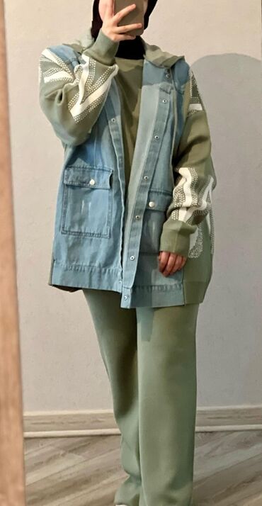 Gündəlik donlar: Hamisi çox baha alinib, her biri 1-ce defe geyinilib ve çox münasib — 12