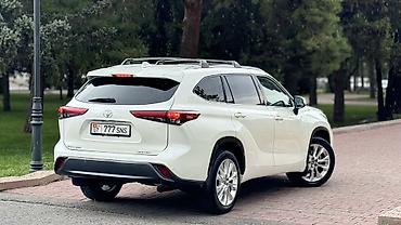 competition: Toyota Highlander: 2021 г., Автомат, Бензин, Кроссовер — 8