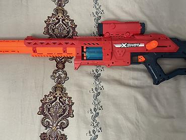 Uşaq dünyası: XSHOT oyuncaq dart atıcısı – uzun lüləli, qırmızı-qara-narıncı dizayn — 1