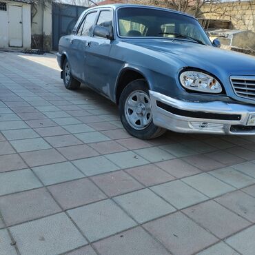 QAZ: QAZ 31105 Volga: 2.3 l | 2004 il | 320023 km Sedan