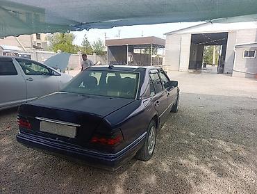 подсветка двери с логотипом марки автомобиля: Mercedes-Benz W124: 1994 г., 2 л, Механика, Бензин, Седан — 5