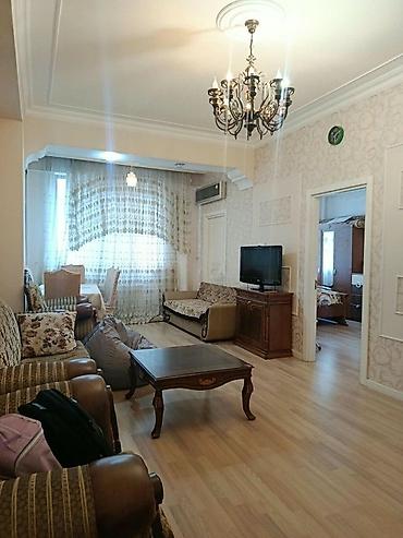 iney satisi: Yasamal, 3 otaqlı, Yeni tikili, m. Elmlər Akademiyası, 120 kv. m — 1
