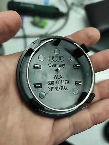 nalepnice za felne motora: AUDI CEPOVI ZA FELNE 68MM A4 A6 RS6 SIVI I CRNI 8D0 601 170 | Filip — 3