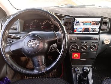 Унаа: Toyota Corolla: 2004 г., 1.8 л, Кол менен иштөөчү, Бензин, Хетчбек — 5