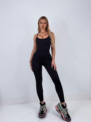 cropp rs: Fitness girls 🔥
Cena: 2450,oo rsd — 2