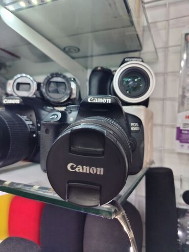 Videomüşahidə: Canon EOS 650D DSLR fotoaparat + Canon EF-S 18-55mm obyektiv
