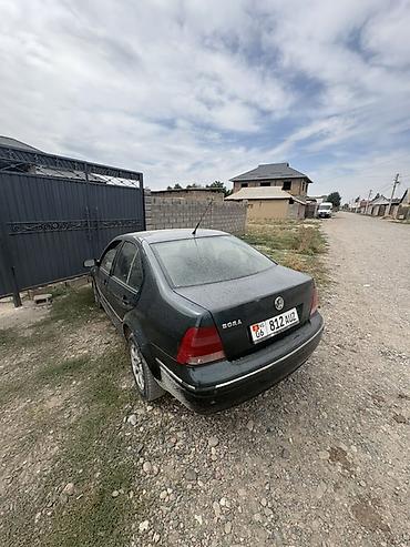 Volkswagen: Volkswagen Bora: 2004 г., 1.5 л, Автомат, Бензин, Седан — 1