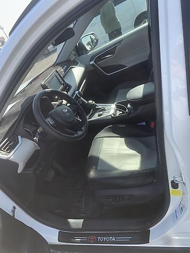авто ижара: Toyota RAV4: 2021 г., 2.5 л, Автомат, Гибрид, Кроссовер — 5