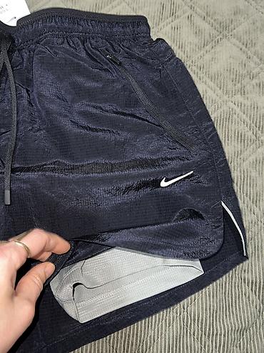 Bermude i šortsevi: NIKE Stride Running Division Men's 13cm Dri-FIT Water-Repellent 2-in-1 — 11