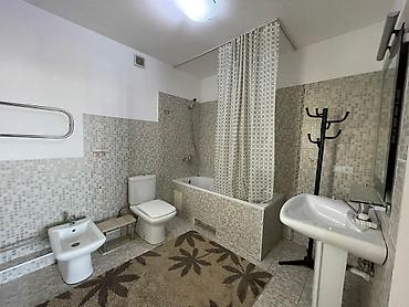 Продажа квартир: 4 комнаты, 220 м², Элитка, 7 этаж, Евроремонт at lalafo.kg — 11 Продажа квартир: 4 комнаты, 220 м², Элитка, 7 этаж, Евроремонт — 11