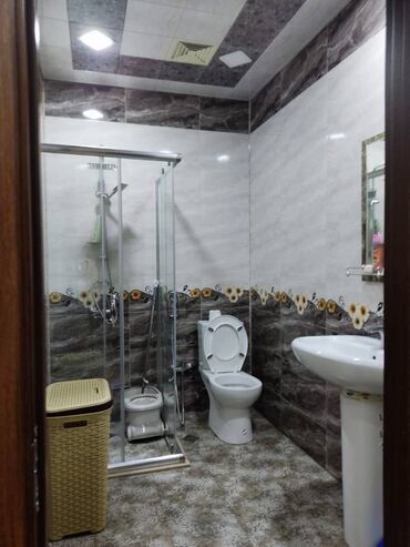 Uzunmüddətli kirayə mənzillər: Xətai rayonu,Əhmədli metrosuna 5 dəqiqə piyada mesafe,Neapol — 4