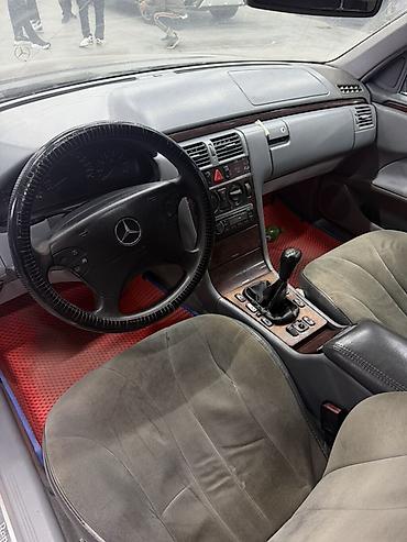 221 w221: Mercedes-Benz E-Class: 2001 г., 2 л, Механика, Седан — 4