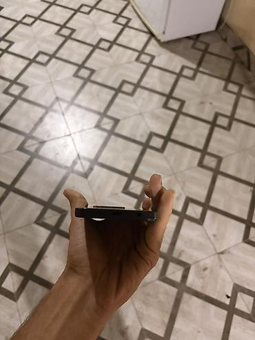 honor 2: Honor X6C-Qara rəng Kamerada çat var kameranln işləməyinə təsir — 4