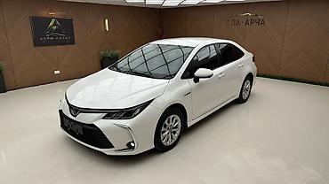 карола спасио: Toyota Corolla: 2022 г., 1.8 л, Вариатор, Гибрид, Седан — 3