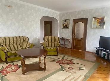 Долгосрочная аренда домов: 480 м², 7 комнат — 7