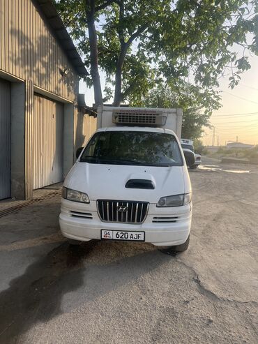 кун юмз: Hyundai : 2000 г., 2.5 л, Механика, Дизель, Van