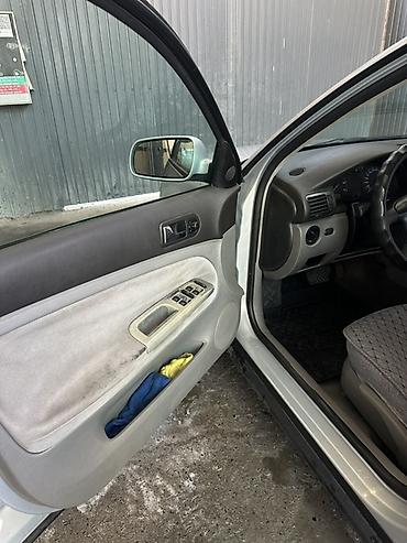 Volkswagen: Volkswagen Passat: 2000 г., 1.8 л, Автомат, Бензин, Седан — 4