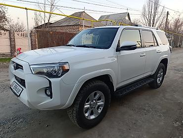 Toyota: Toyota 4Runner: 2021 г., 0.4 л, Автомат, Бензин, Внедорожник — 4