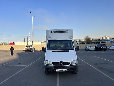 ищу полуприцеп шторка: Рефрижераторный фургон на базе Mercedes-Benz Sprinter Год 2005 — 1