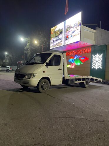 Услуги эвакуатора: С лебедкой, С ломаной платформой — 12