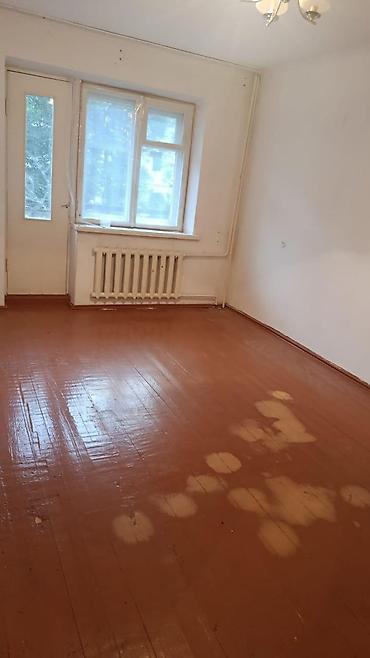 ак кеме старый аэропорт: 3 комнаты, 60 м², 1 этаж, Старый ремонт — 5