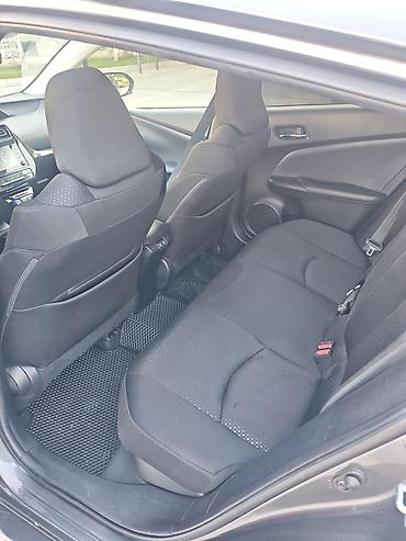 go park: Toyota Prius: 2020 г., 1.8 л, Вариатор, Гибрид, Хэтчбэк — 8