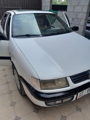 запчасти опель вектра б: Продается Volkswagen Passat в белом цвете. Автомобиль имеет люк на
