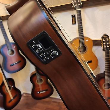 valencia gitara: Elektro klassik gitara valencia vc304ce üst:sitka spruce qol: teak — 4