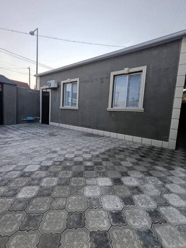 Pirallahı qəs., 3 otaqlı, Yeni tikili, 83 kv. m