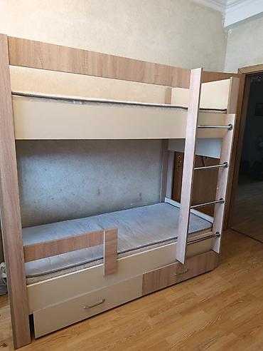 divar desən: İki mərtəbəli çarpayı satılır. Model funksional quruluşa malikdir və — 3