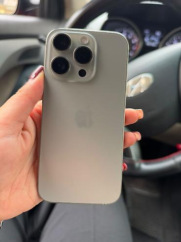 pro controller: IPhone 15 Pro, 256 GB — 1