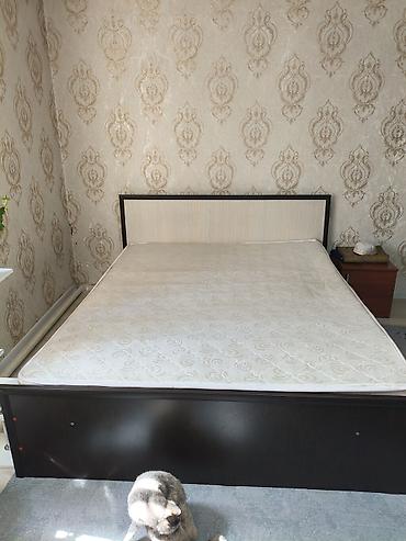 Двуспальные кровати: Двуспальная кровать, Б/у, С матрасом, длина - 200 см — 2