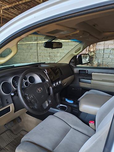 sequia: Toyota Sequoia: 2011 г., 5.7 л, Автомат, Бензин, Внедорожник — 10