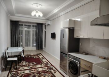 lokbatan kirayə: Sumqayıt Baxca seher 12/11 2 otaqlı tam eşyali menzil kirayə verilir