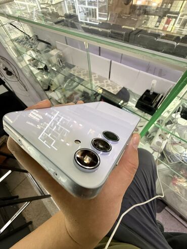 Samsung: Samsung Galaxy A55, Б/у, 128 ГБ, цвет - Белый, 2 SIM — 7