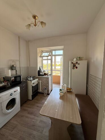 дом жилмассив кок жар: 2 комнаты, 52 м², Индивидуалка, 4 этаж, Косметический ремонт