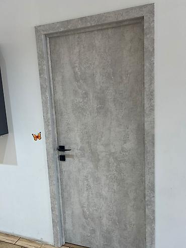 qapi otag: SAMIRA 🦋2 ədəd var Təzə kimi qapı satılır Ölcü 80/2 mt Qiymət 1 — 1
