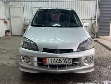 одноместная машина: Daihatsu YRV: 2004 г., 1.3 л, Автомат, Бензин, Универсал