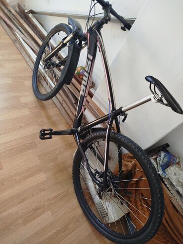 İdman velosipedləri: İşlənmiş Trek velosipedi Isma, 28", sürətlərin sayı: 30, Ödənişli çatdırılma