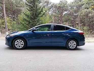 Hyundai: Hyundai Elantra: 2 l | 2017 il Sedan — 2