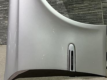 Крылья и комплектующие: Переднее правое крыло для автомобиля Mercedes-Benz 211 Оригинальная — 2