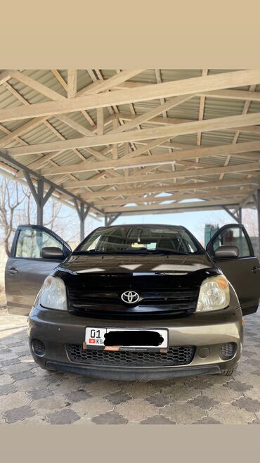 машина электрические: Toyota ist: 2005 г., 1.5 л, Механика, Бензин, Хэтчбэк