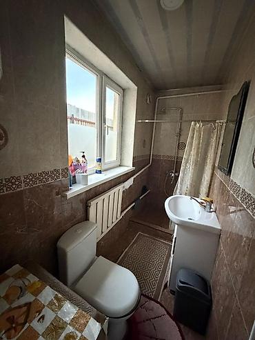 Продажа домов: 6 комнат и более, 180 м², 4 соток, Бишкек, Шлагбаум Собственник — 10