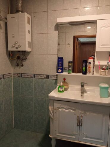 Köhnə tikili: Bakı, 8-ci kilometr, 3 otaqlı, Köhnə tikili, m. Xalqlar Dostluğu, 52 kv. m -da lalafo.az — 19 Köhnə tikili: Bakı, 8-ci kilometr, 3 otaqlı, Köhnə tikili, m. Xalqlar Dostluğu, 52 kv. m — 19