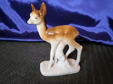 Ostali kućni dekor: Figura nova nemacka foreign iz 70ih.godina. Porcelanska figura,sve na — 2