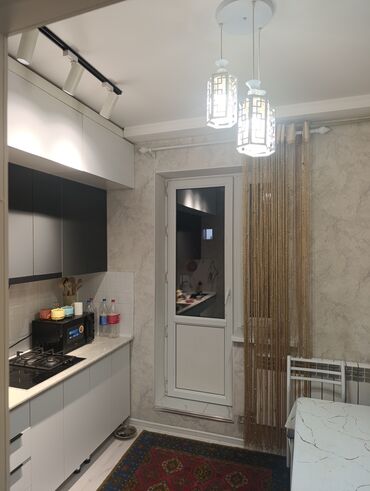 самая дорогая квартира в бишкеке: 2 комнаты, 48 м², 106 серия, 4 этаж, Евроремонт
